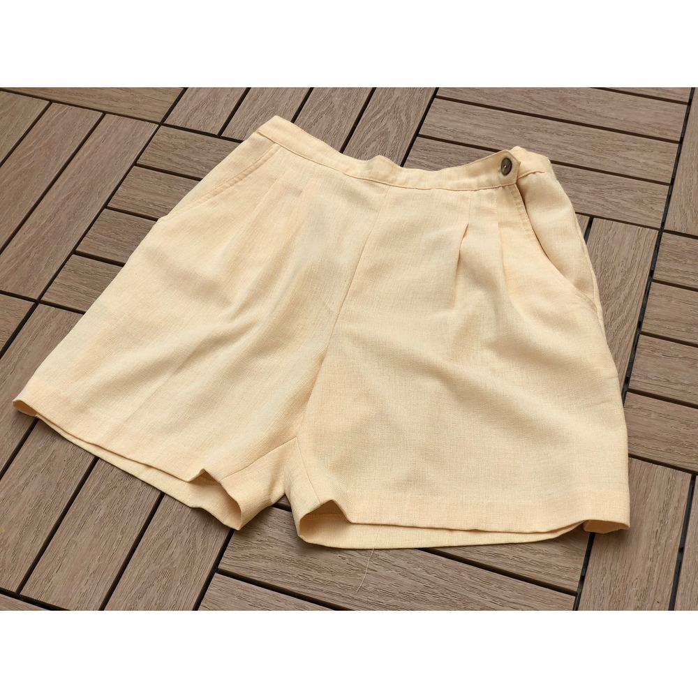 Hana Sport California Light Yellow Faux Linen High Waisted Shorts, Size 8
